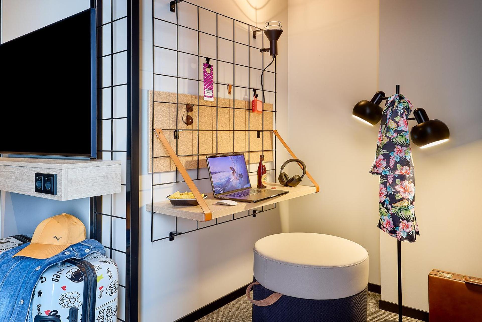 Moxy Luxembourg Airport Hotel Niederanven Eksteriør billede