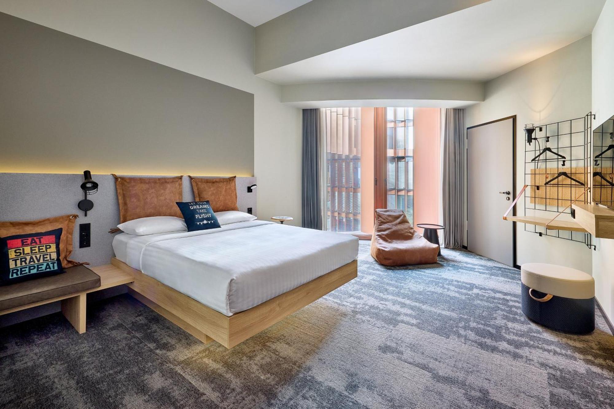 Moxy Luxembourg Airport Hotel Niederanven Eksteriør billede
